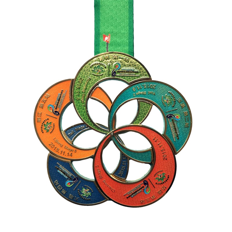 Trofei e medaglie personalizzate Sports Oro Sports Cycling Medals Rebbon Metal Football Medaglia 3D Medaglia ad incastro